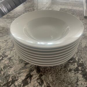 Crate and Barrel Pasta Bowls. 8 white.